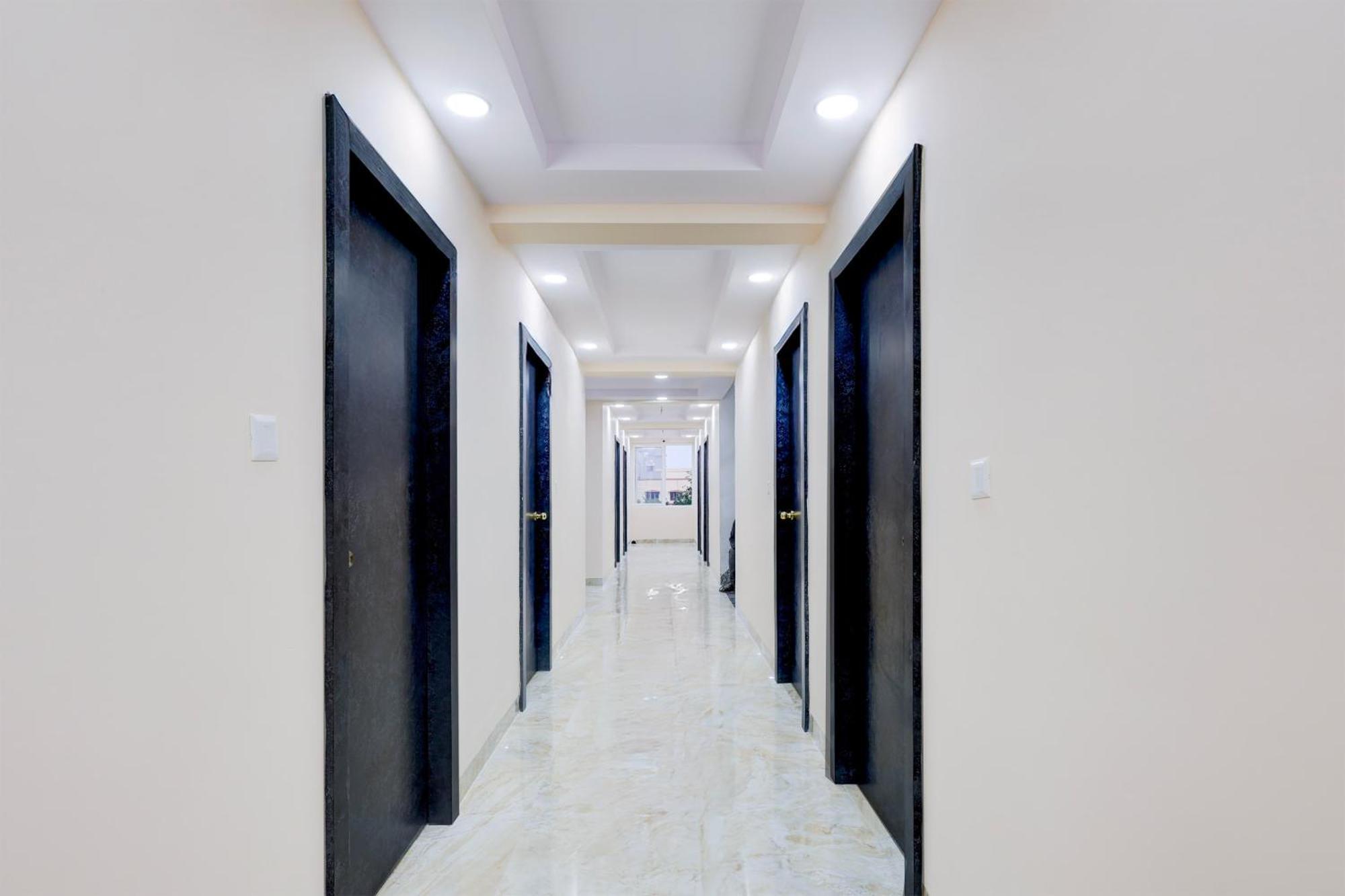 Super Townhouse Mvp Sector With Kailasagiri Hill View Pedda Waltair Buitenkant foto